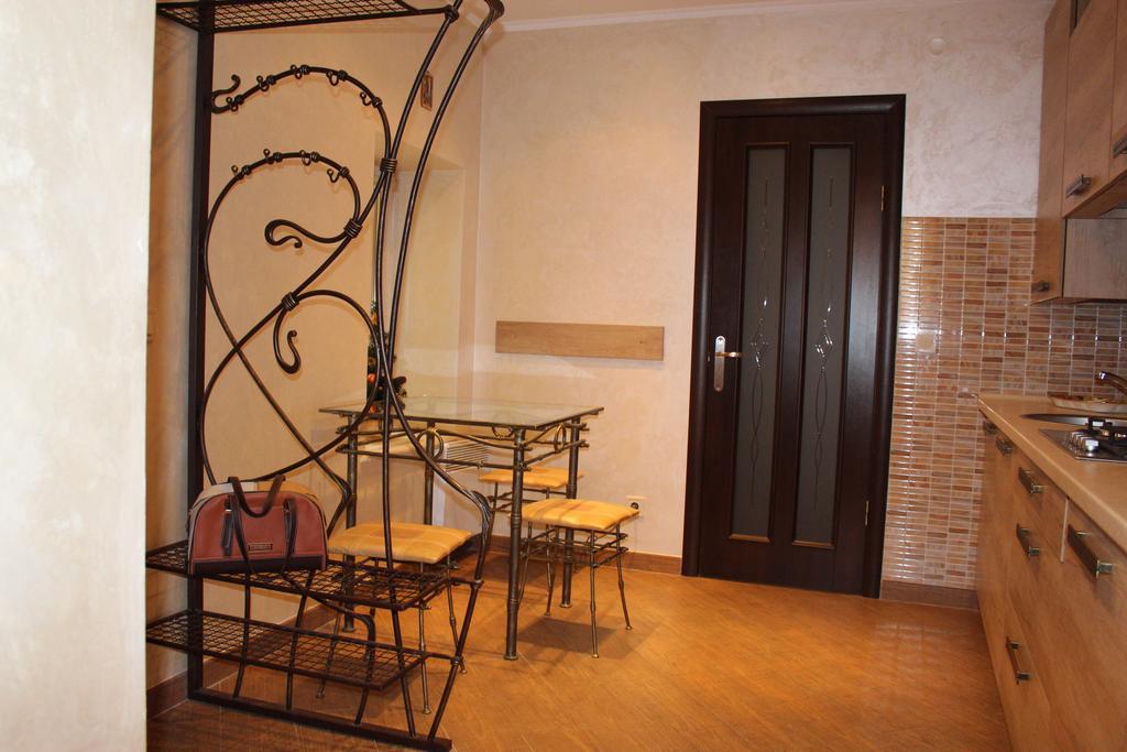 Apartment Roksolana 2 利沃夫 外观 照片